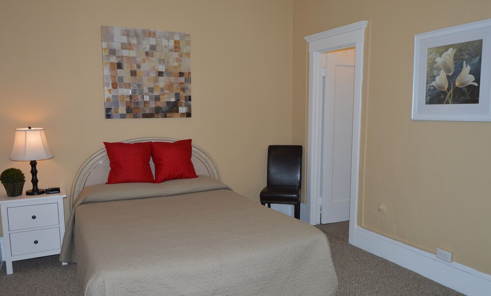 Guestroom
