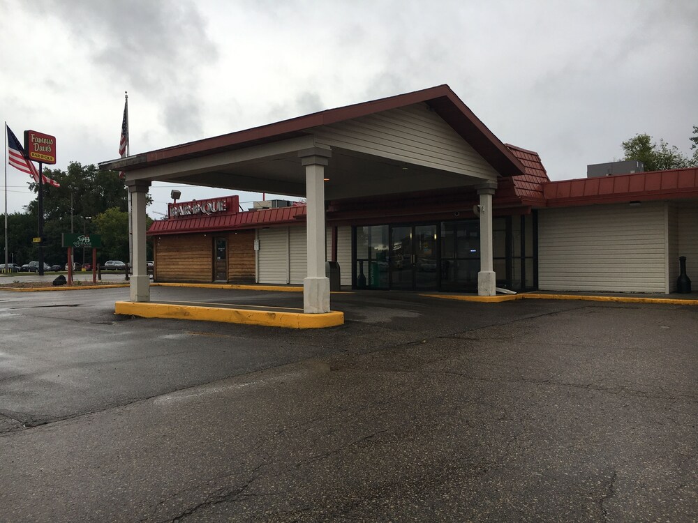 Hotel Front