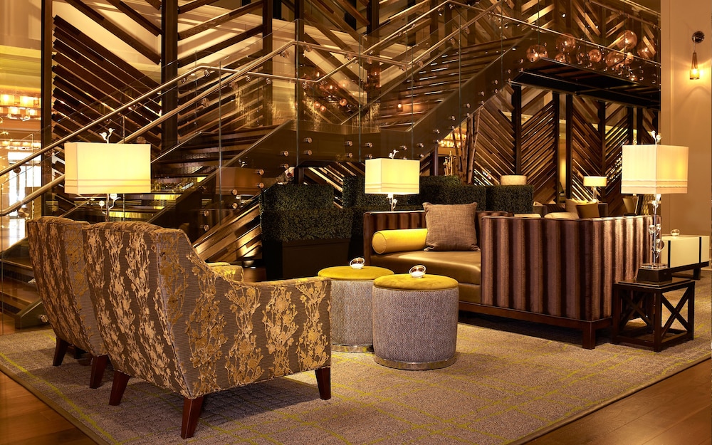 Hotel Lounge