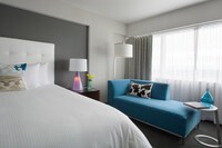Room, 1 King Bed (Patron)