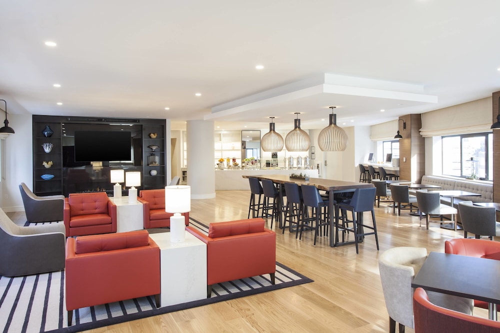 Executive Lounge