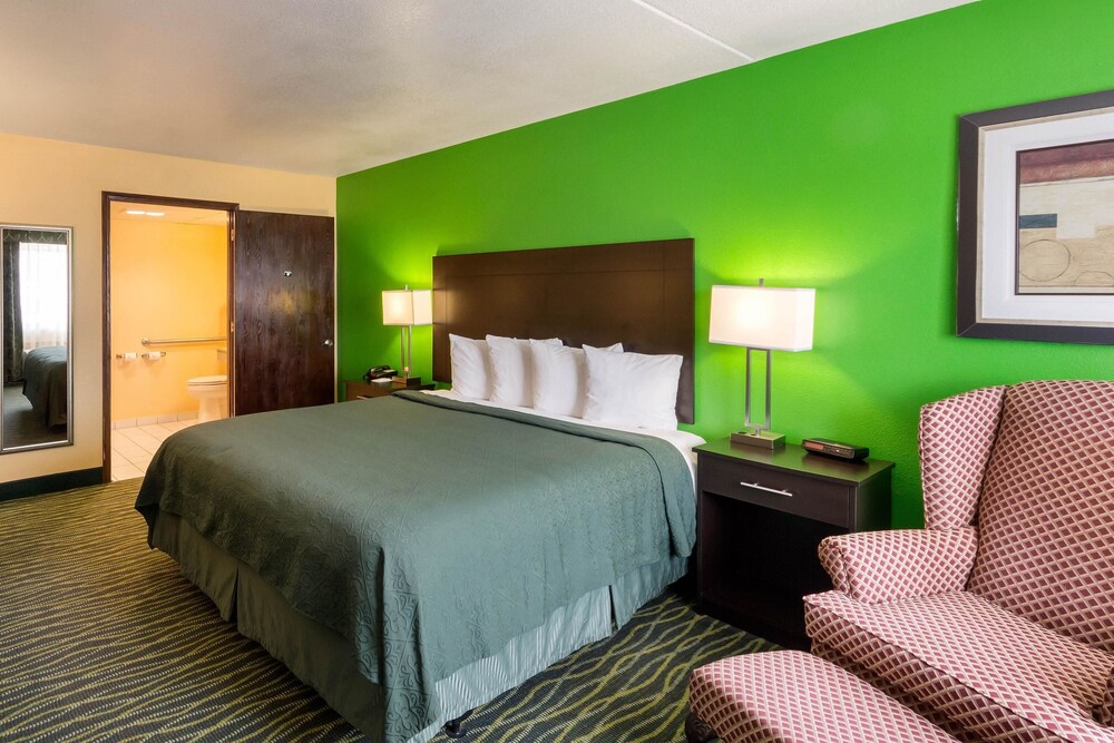 Guestroom