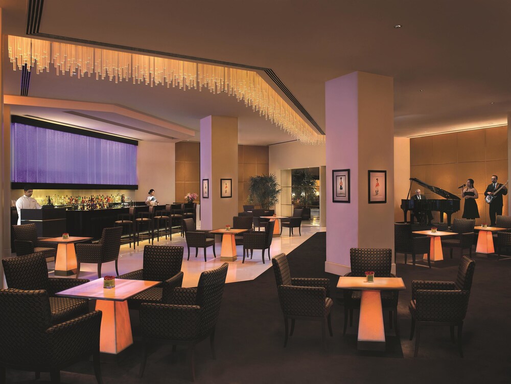 Hotel Lounge