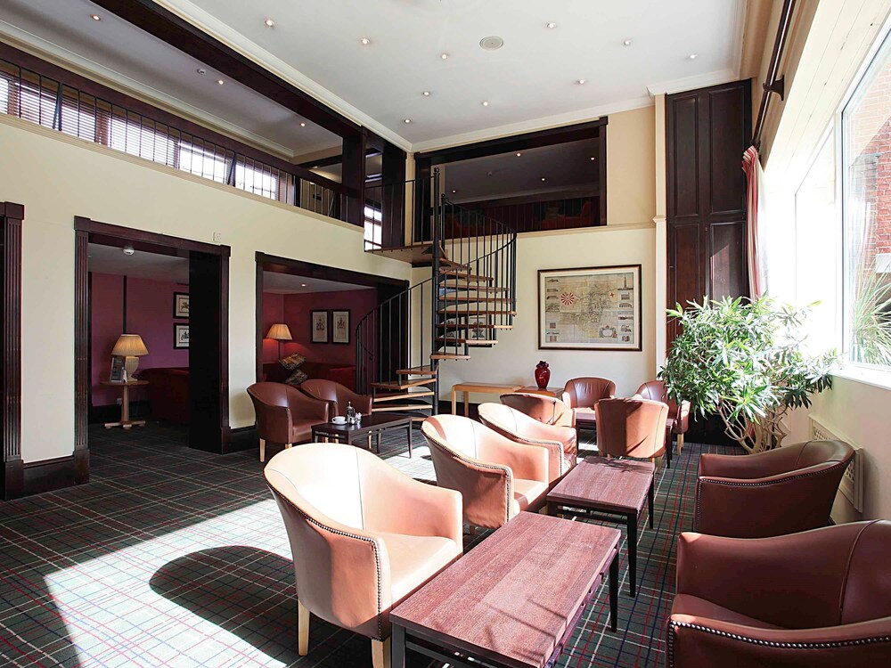 Hotel Bar