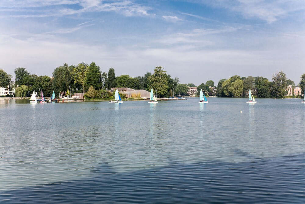 Lake View