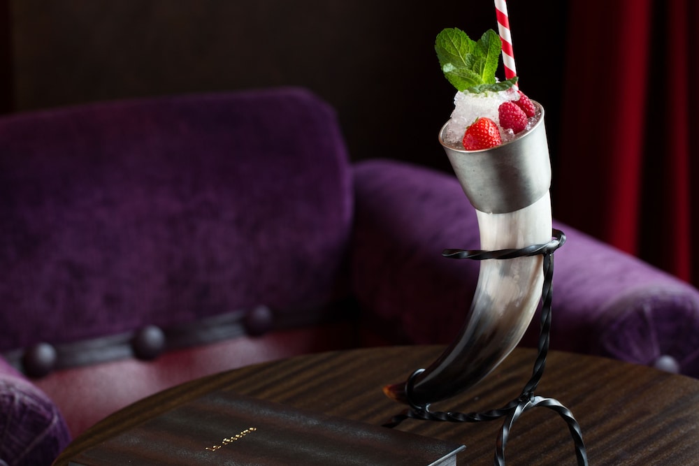 Hotel Bar