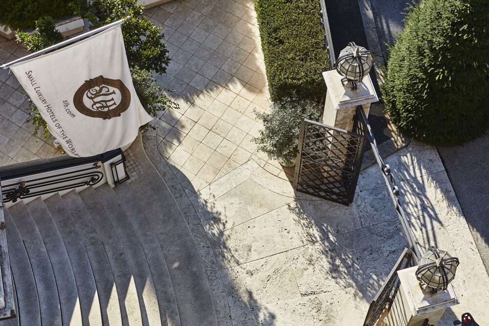 Courtyard View