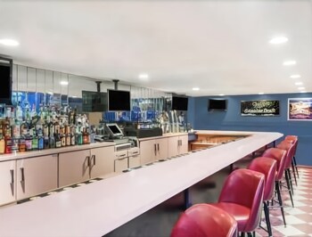 Hotel Bar