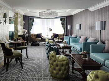 Executive Lounge
