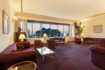 Hotel Bar