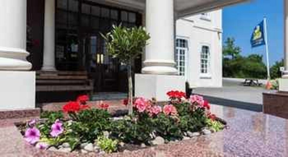Hotel Front