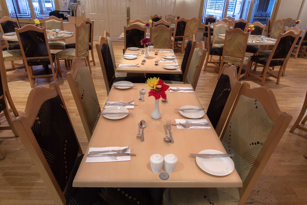 Family Dining