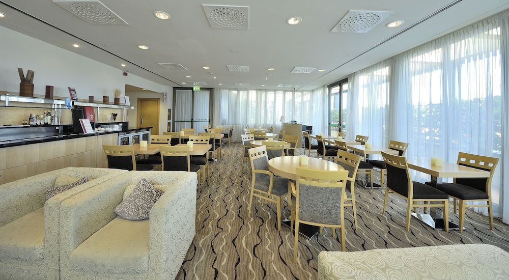 Executive Lounge