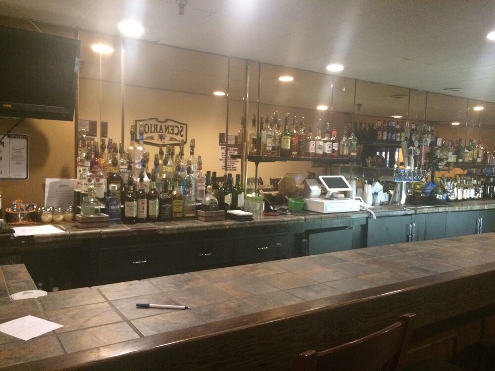 Hotel Bar