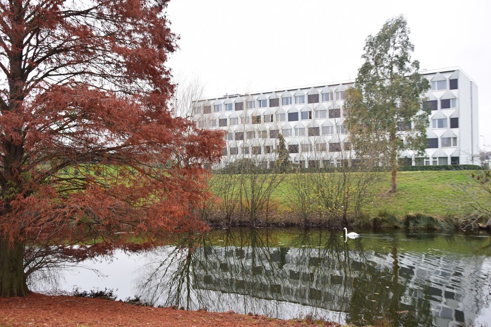 Front of property, Novotel Paris Créteil Le Lac