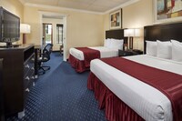 Suite, 2 Double Beds, Non Smoking