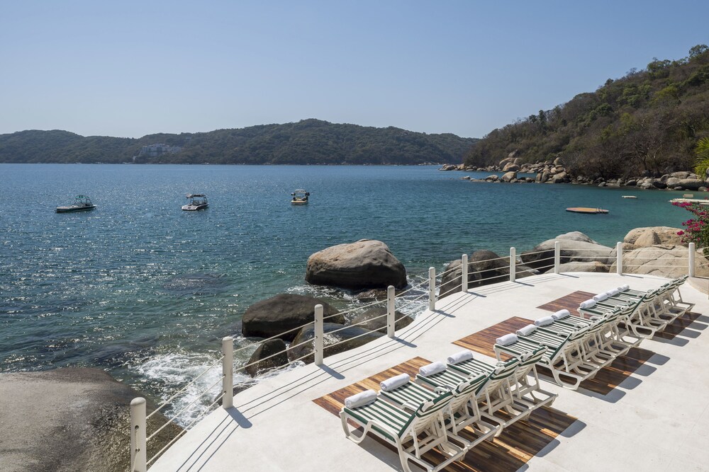 Sundeck