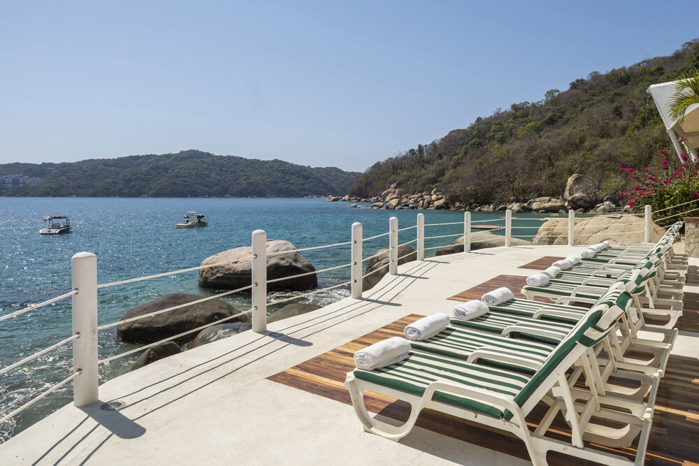 Sundeck