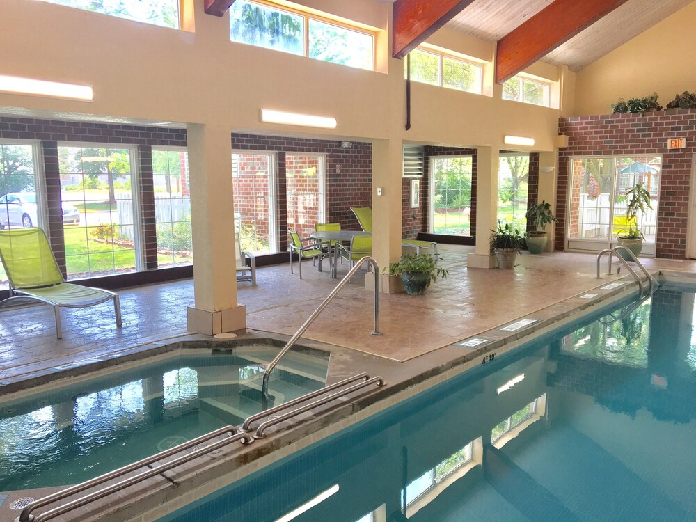 Indoor pool, Wyndham Garden Grand Rapids Airport