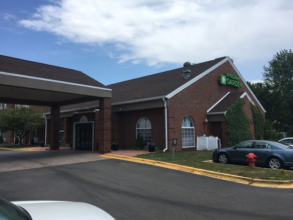 Front of property, Wyndham Garden Grand Rapids Airport