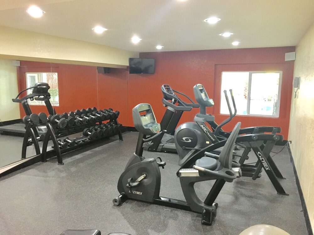 Fitness facility, Wyndham Garden Grand Rapids Airport