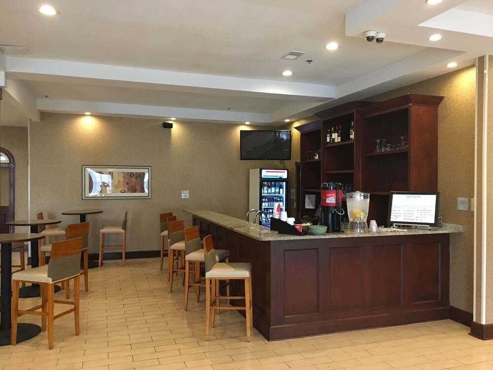 Hotel Lounge