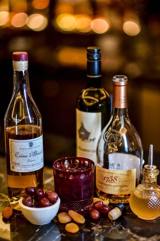Hotel Bar