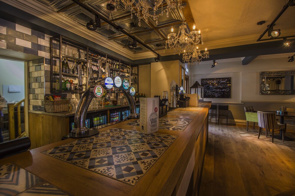 Hotel Bar