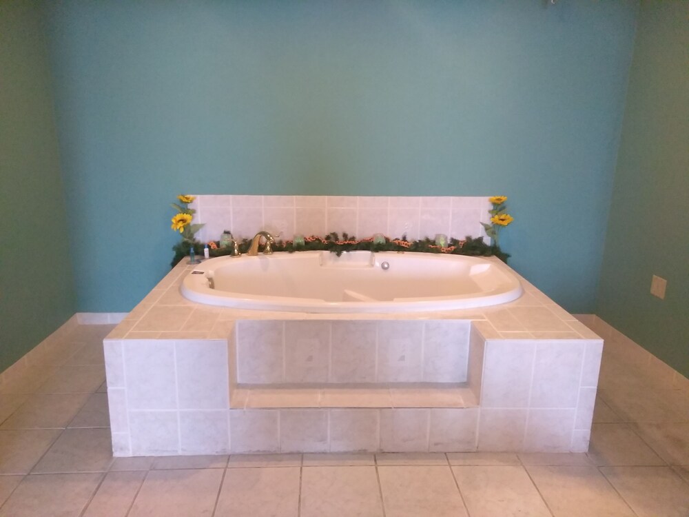Jetted Tub