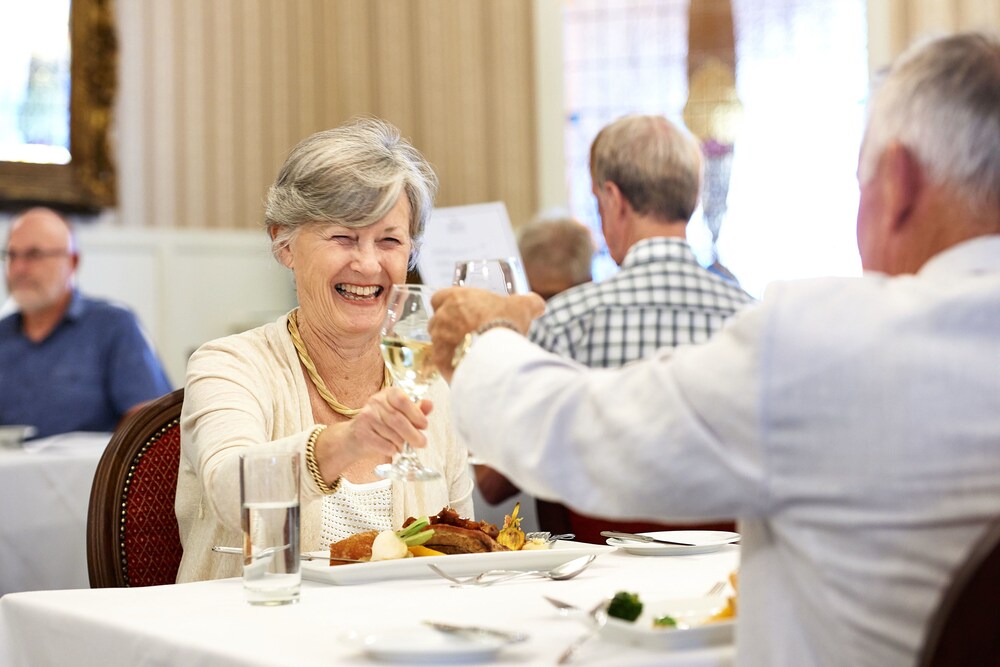 Couples Dining