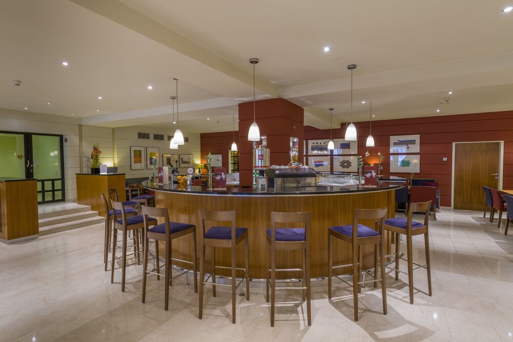 Bar (on property), K+K Hotel Maria Theresia