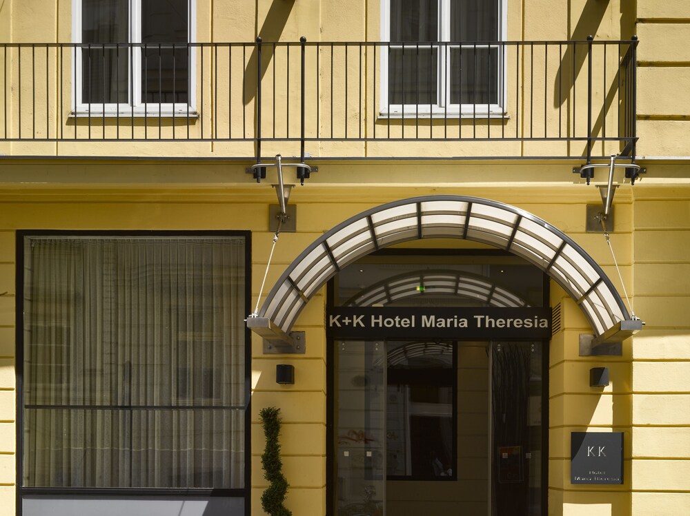 Property entrance, K+K Hotel Maria Theresia