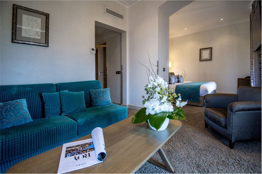 Guestroom
