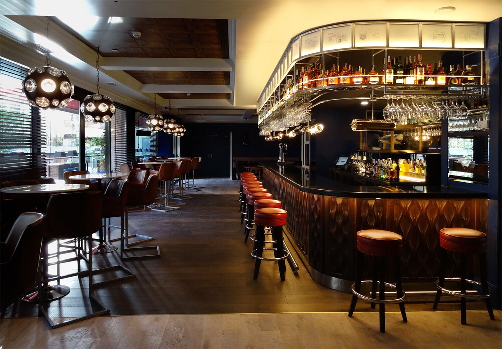 Hotel Lounge