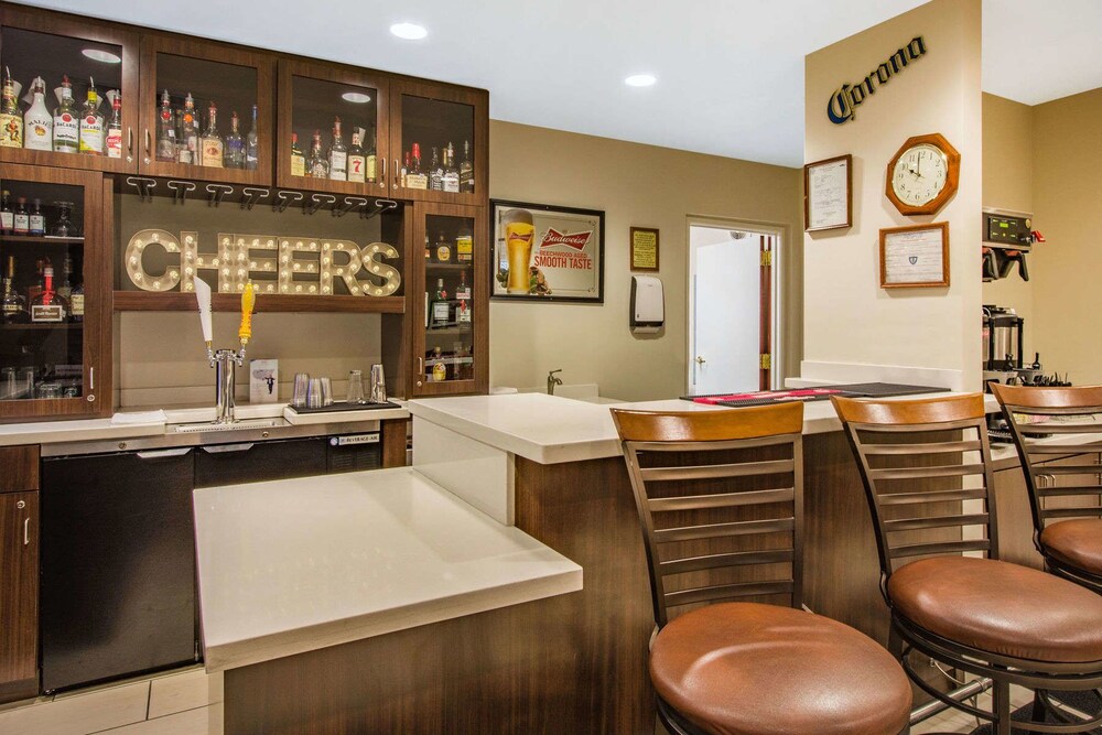 Hotel Lounge