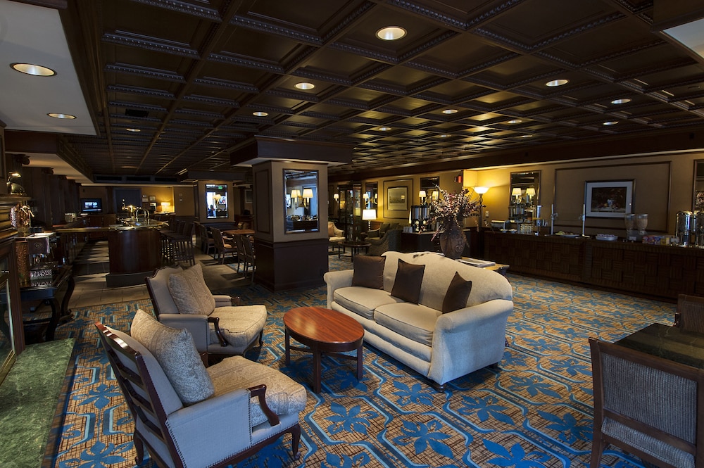 Executive Lounge