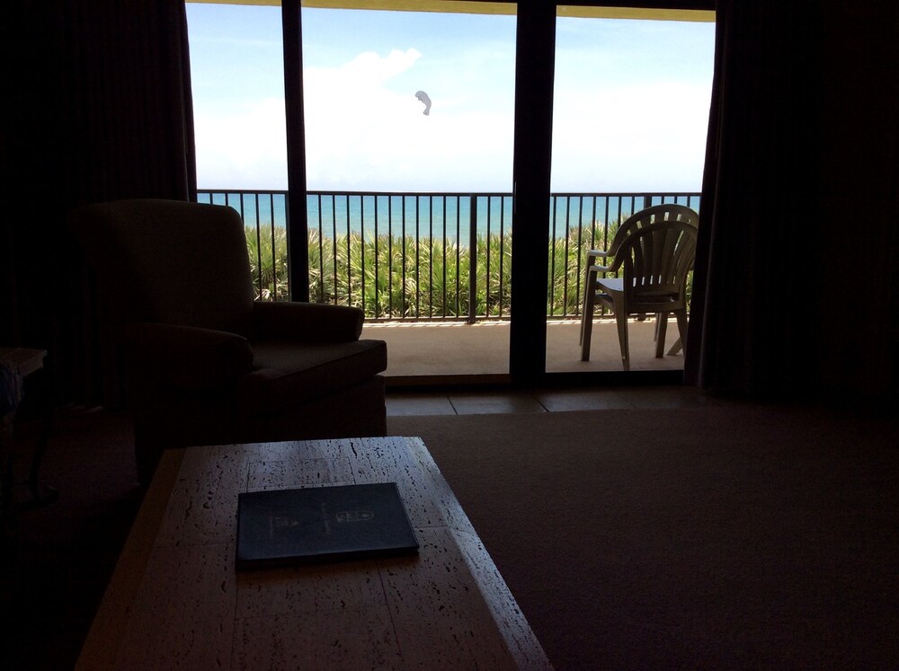 Condo, 2 Bedrooms, Kitchen - Living Area