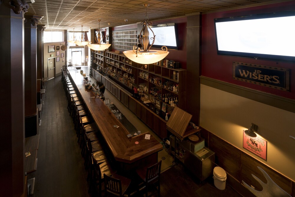 Hotel Bar