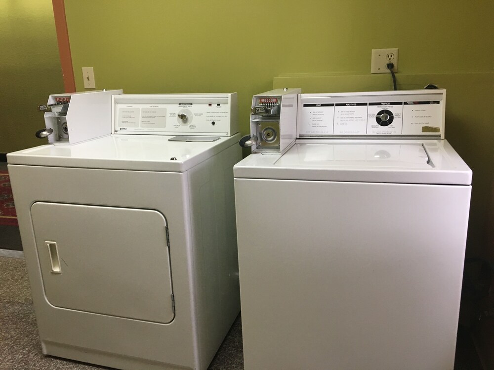 Laundry room, Ramada by Wyndham Portland Airport