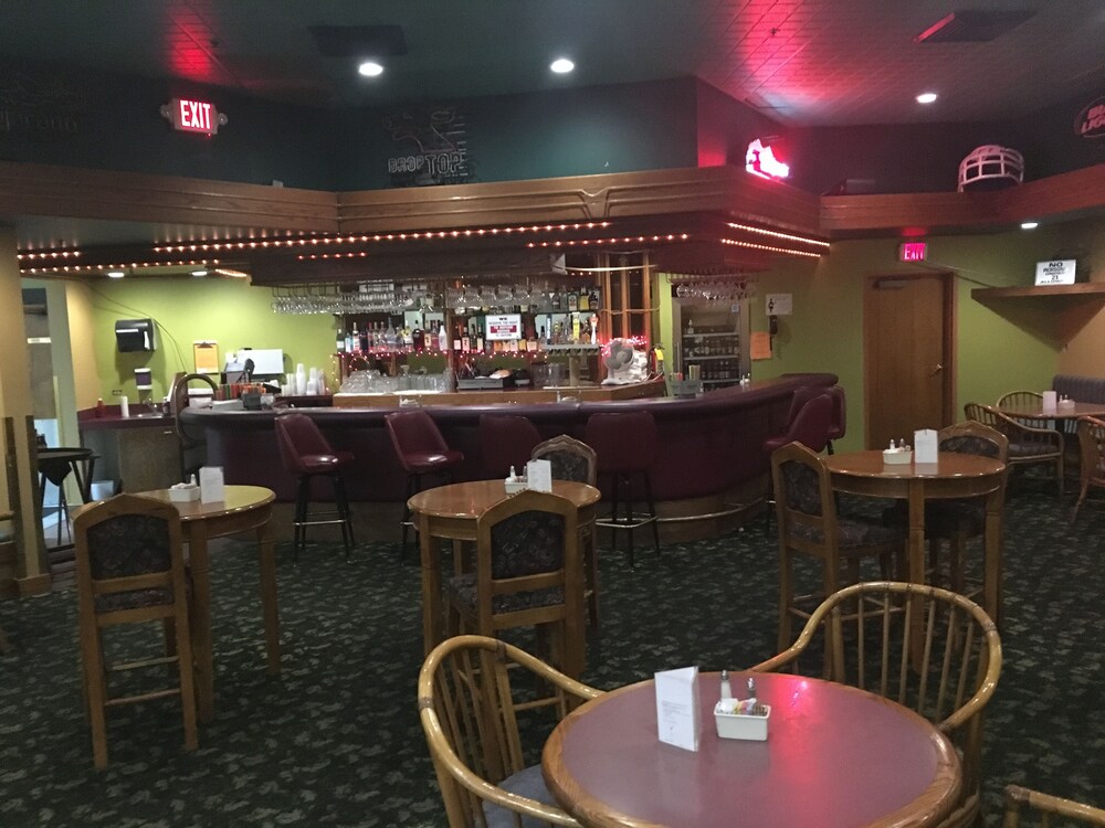 Hotel Bar