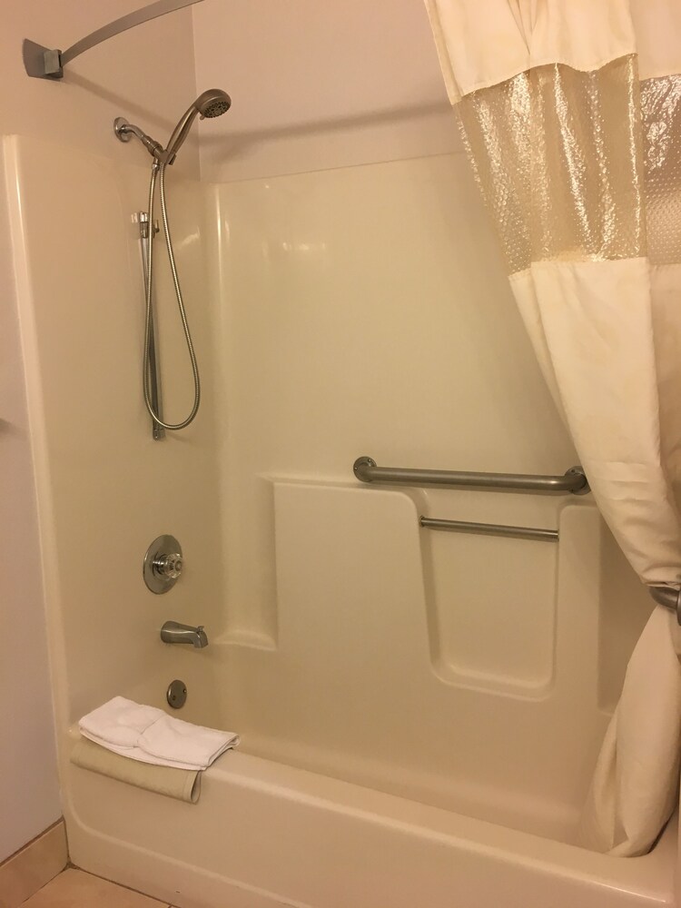 Bathroom shower, Ramada by Wyndham Portland Airport