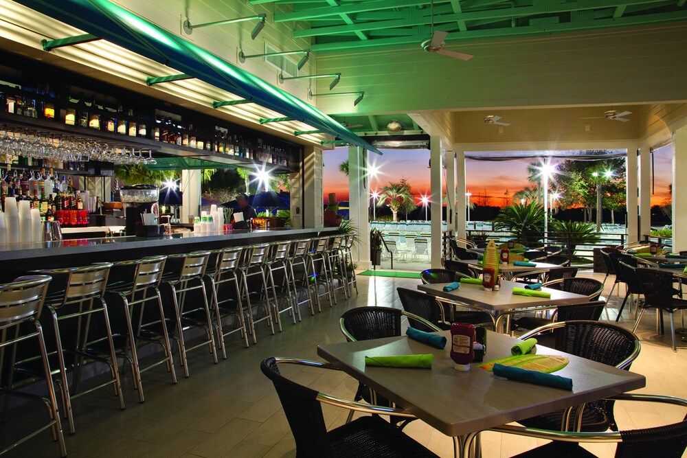 Hotel Bar