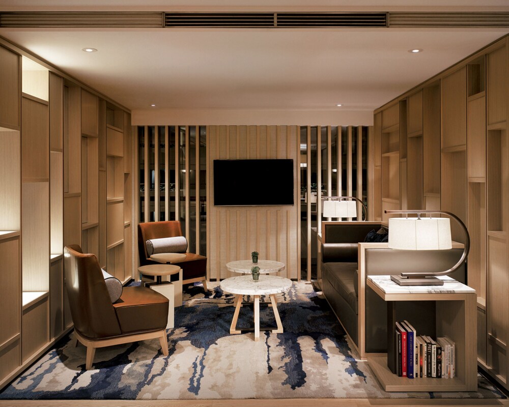 Executive Lounge