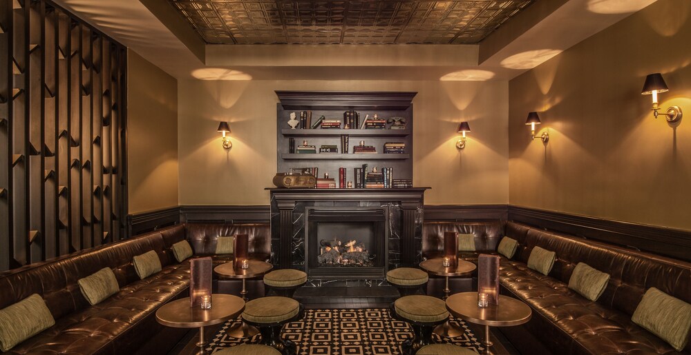 Hotel Lounge