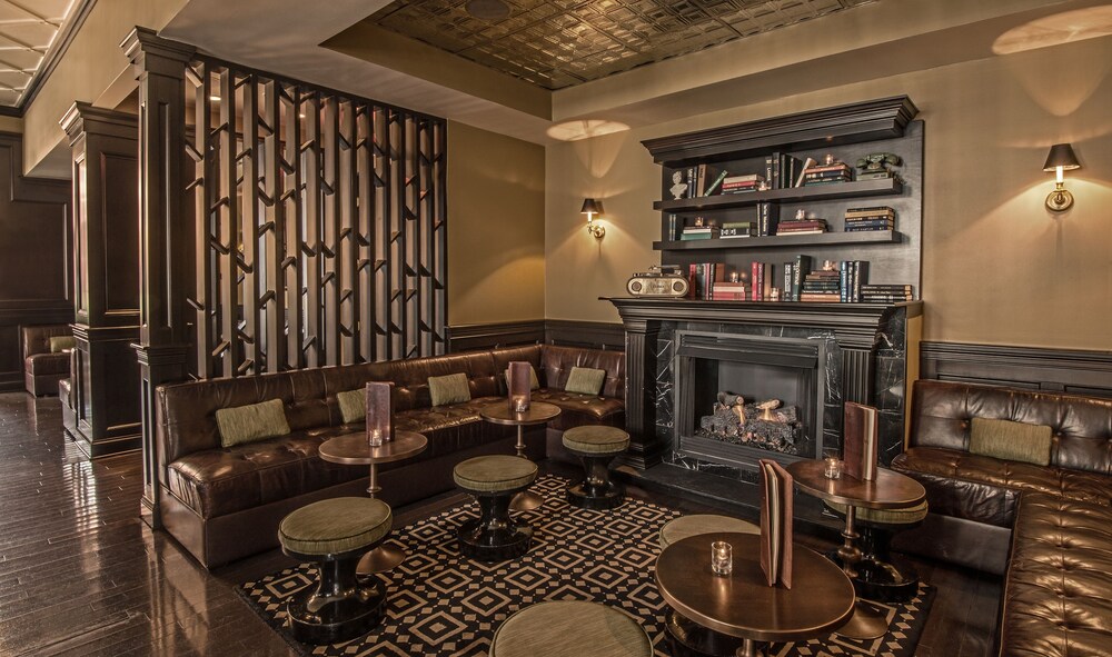 Hotel Lounge