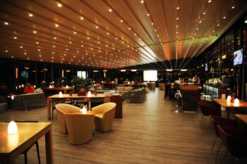 Hotel Lounge