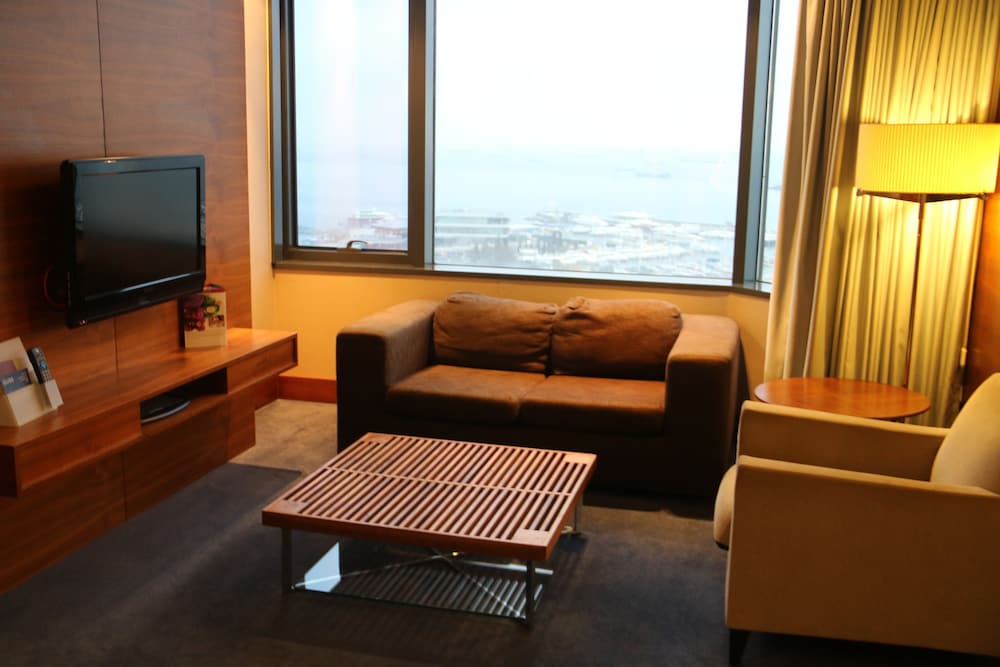 Guestroom View