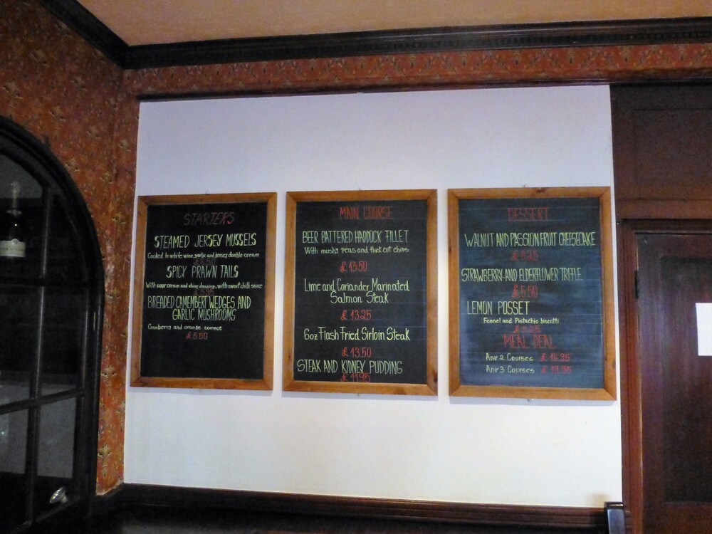 Hotel Bar