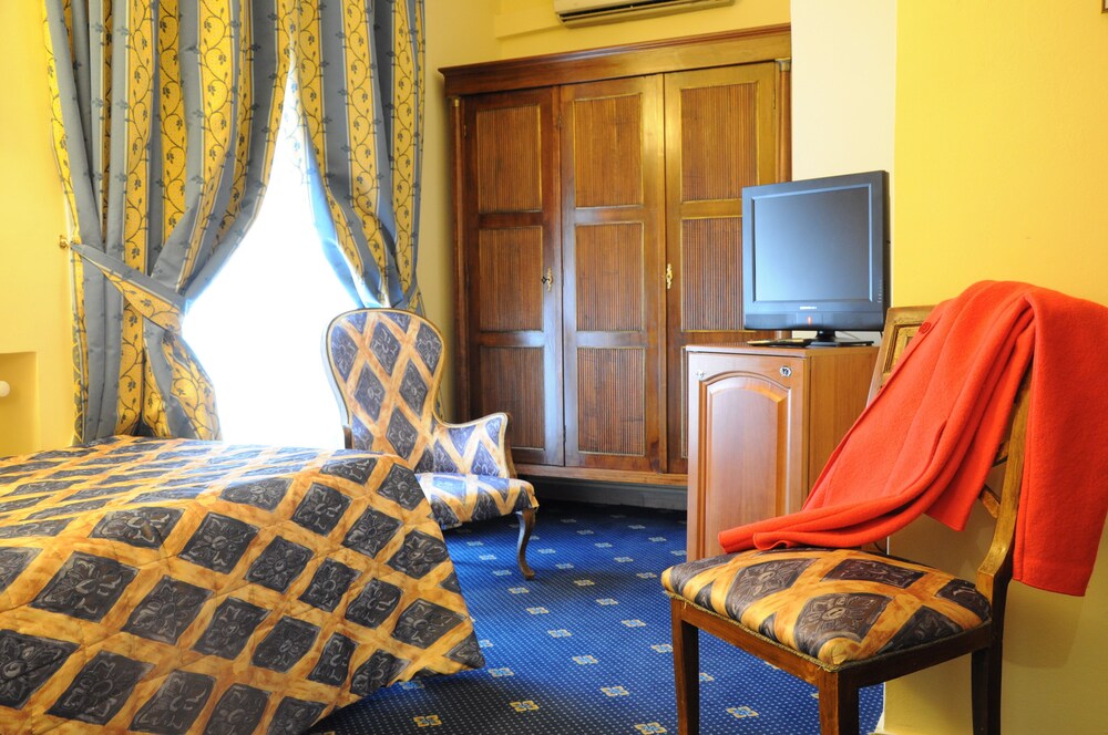 Guestroom