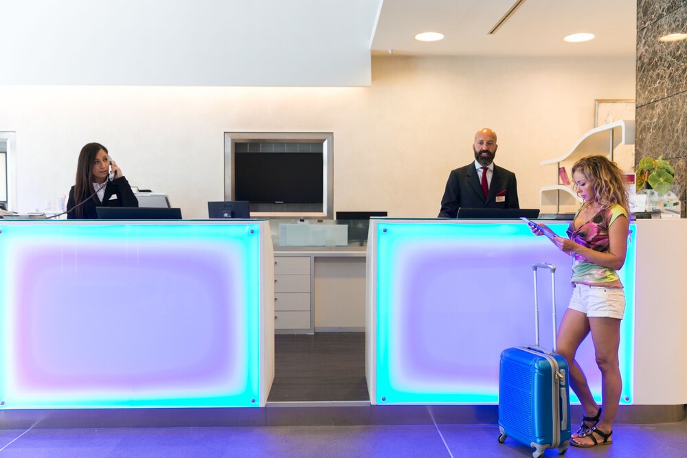 Check-in/Check-out Kiosk